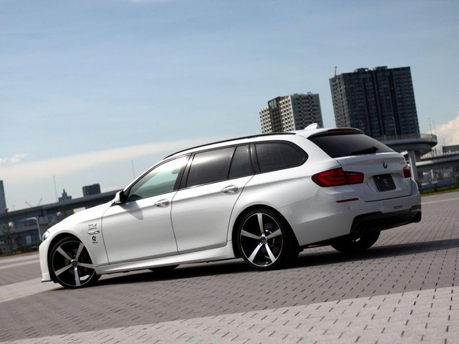  BMW 5-Series Touring by 3D Design 2011 года  (фото 2 из 2)
